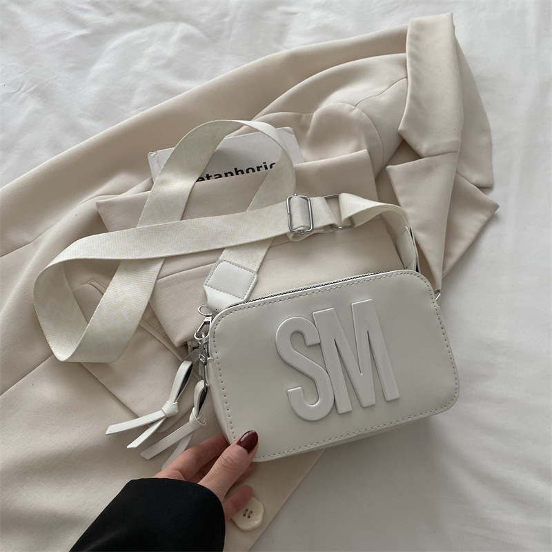 New Free Delivery Designer Bag Casual And Versatile Square 2025 Luxury Bag New Camera Bag Women's Crossbody Ins This Year's Popular Single S