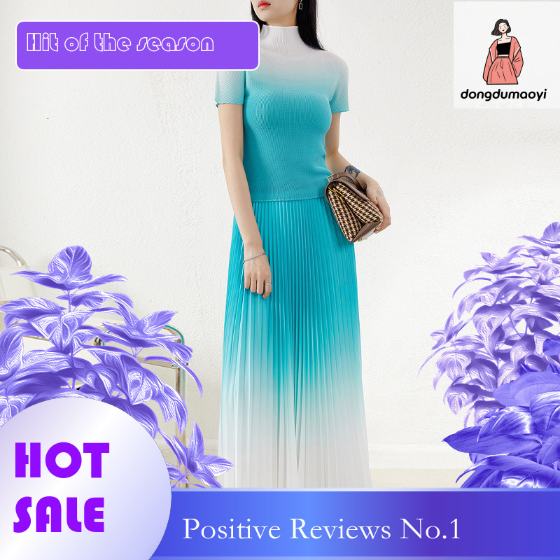 dongdumaoyi Women's pleated gradient T-shirt super elastic and versatile slimming top, half skirt plus size set for women