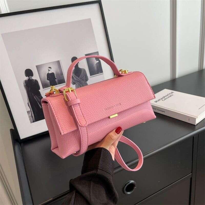 High grade for women 2025 new summer versatile green ins armpit fashionable crossbody small square bag trendy