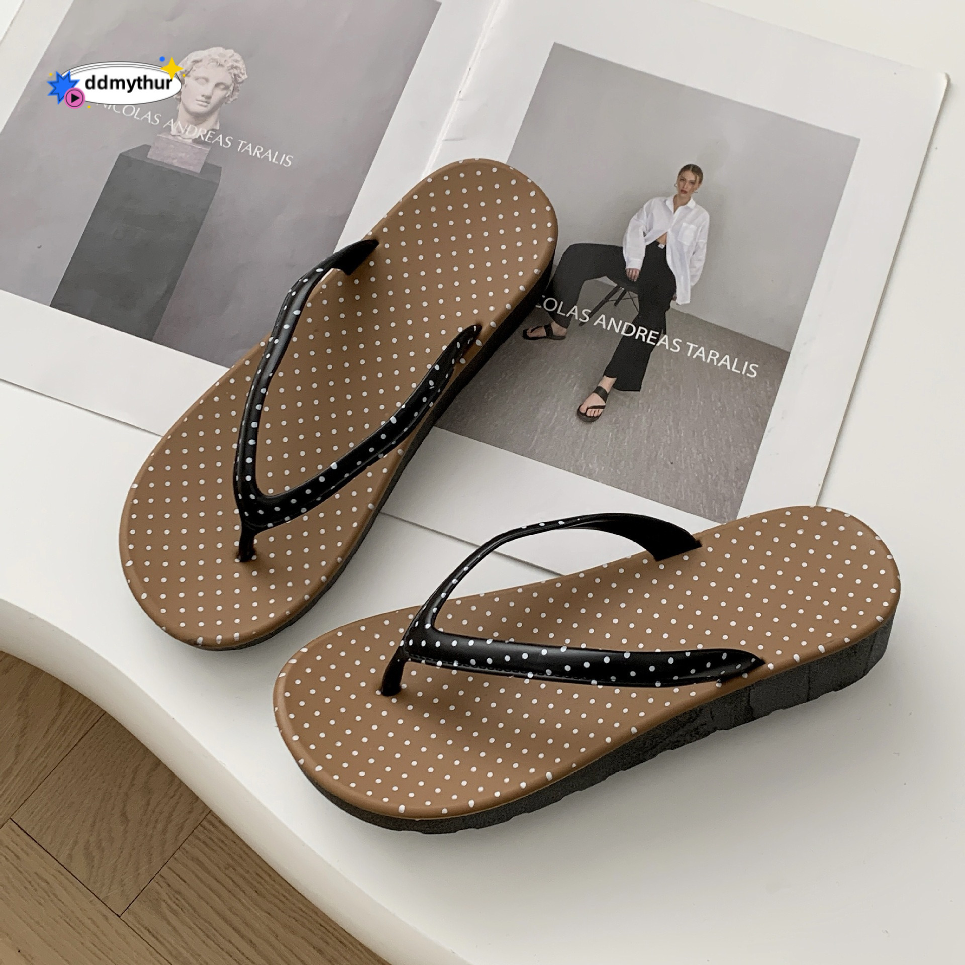 New style flip flops women in summer, thick soled, non slip, fashionable sandals for beach wear ddmythur