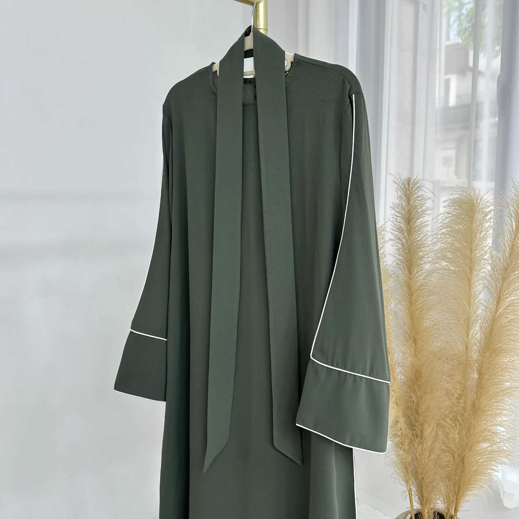 New Grn Kaftan Abaya for Muslim Wear Belted Design Catering to Islamic Modest Style during Ramadan in Saudi UAE and Daily Life X250514