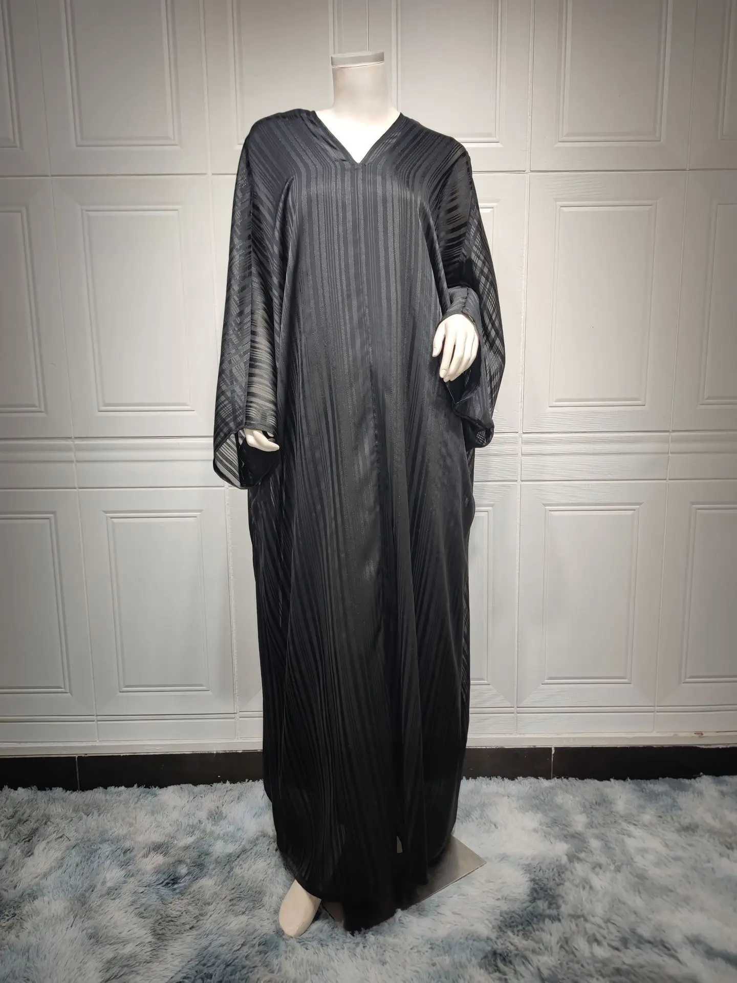 Hot Selling Abaya Set For Muslim Women Kaftan Dubai Luxury Shiny Batwing Slve Evening Party Dress Modest 2 Piece Muslim Sets X250514