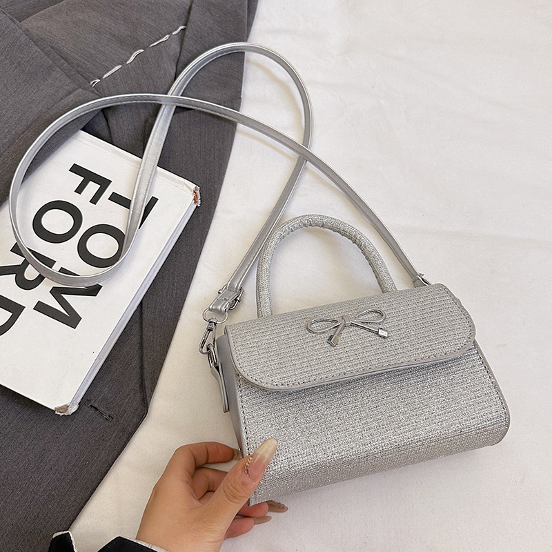 Pink Handheld Bow For Women 2025 New Spring/summer New Free Delivery Designer Bag Single Shoulder Crossbody Bag Luxury Bag Niche Fashion Cute Small Sq