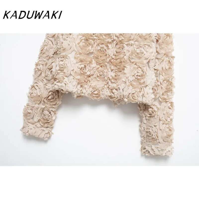 KADUWAKI Retro Round Neck Long-Sleeved Textured Small Perfume Casual Temperament Floral Decoration Single-Breasted Jacket