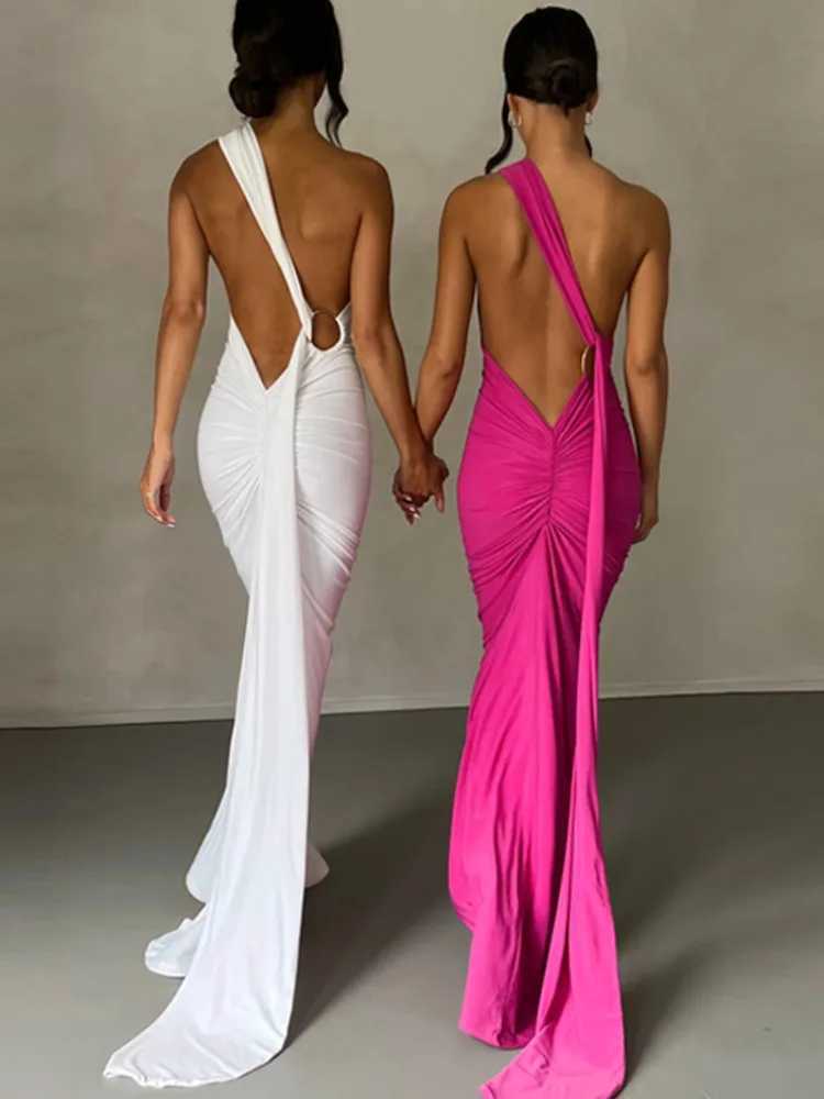 Mozision Oblique Shoulder Backless Maxi Dress For Women Gown Summer Back Strap Sleeveless Ruched Party Sexy Long Dress DressesXJ250514