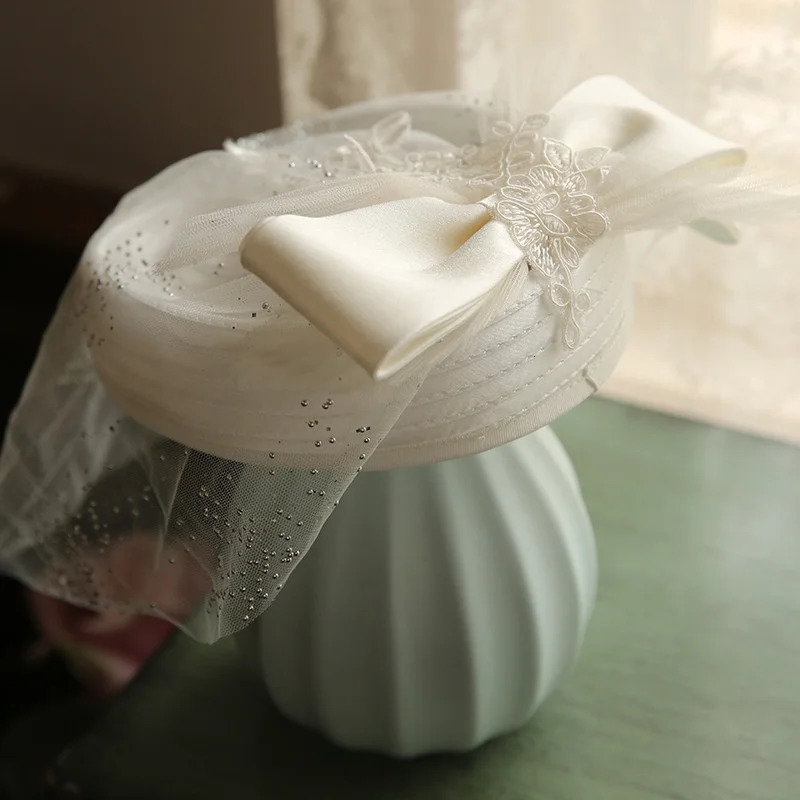 Elegant White Bridal Banquet Fascinator Top Bow Hat Tea Party Wedding Lace Veil Pillbox Cap for Women Celebrity 250513
