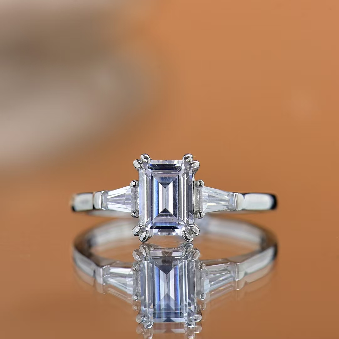 Sterling Silver Diamond Ring - Sparkle Elegance with a Chic Design 100% 925 Sterling Moissanite Ring