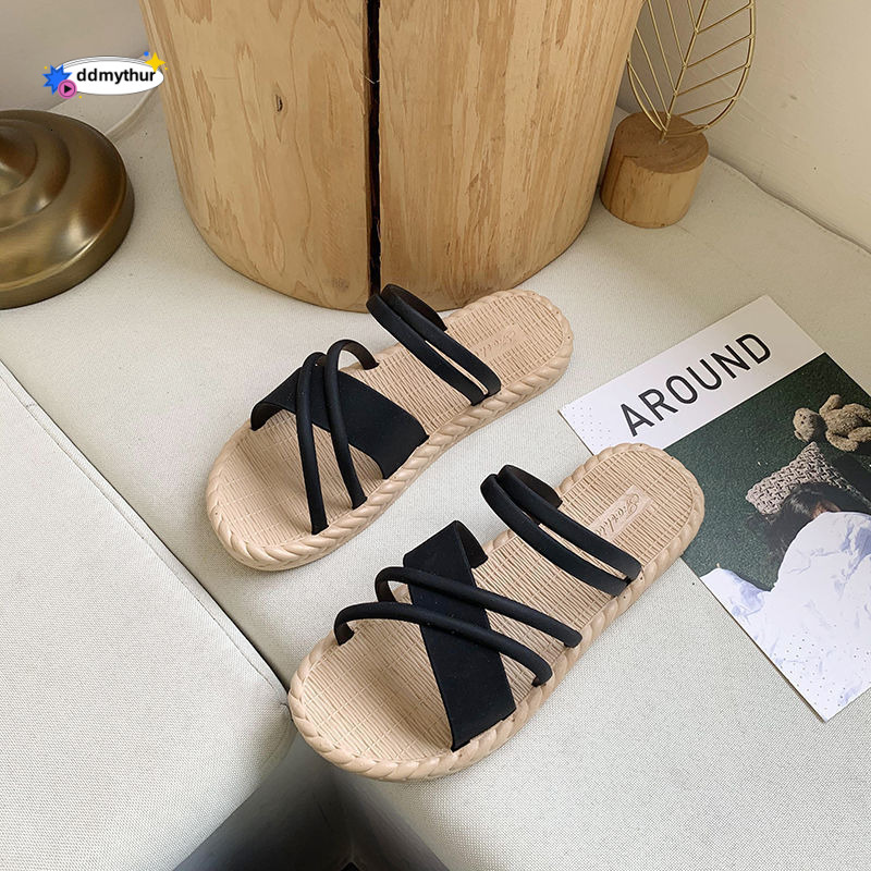 New sandals for summer wear, Roman style Korean version Instagram popular thick soled beach fashionable women's slippers ddmythur