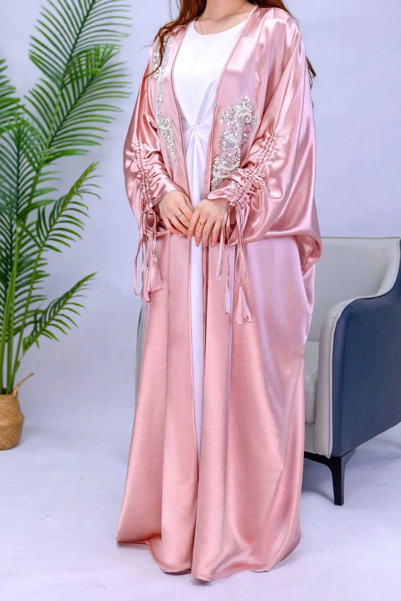 Eid Ramadan Abaya Shiny Satin Muslim Women Beads Bat Slve Open Cardigan Kimono Dresses Turkey Dubai Kaftan Arab Robe Jalabiya X250514