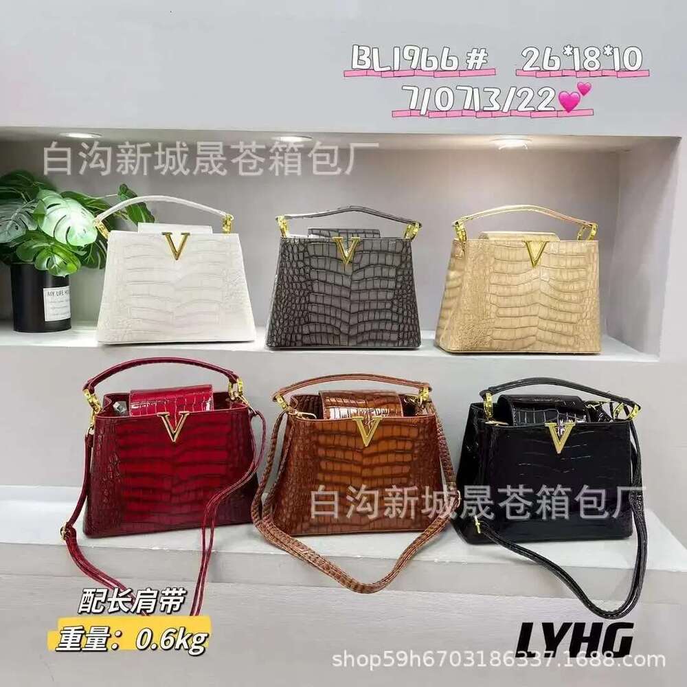 IMJK 26*18*10Cm Design V-Shaped Stone Patterned Women's Handbag High-End Fashionable Single Shoulder Retro Crossbody Bag