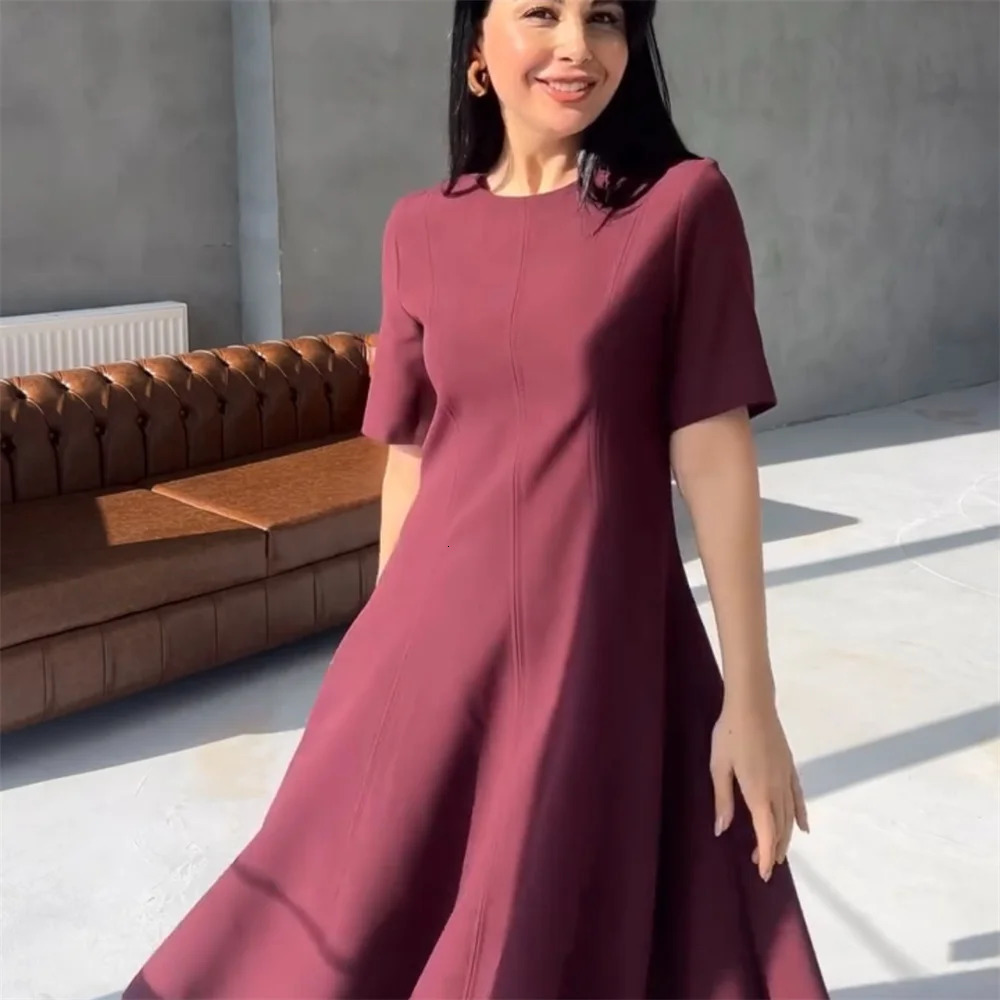 womens clothing European and American style fashionable n sense twocolor wave wide swing round neck dress 250514