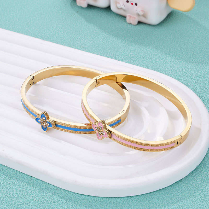 Luxury Jewelry four leaf Clover Bracelet titanium steel Gold color Plate Agate Diamond Fashion Charm Chain ins fashion design Wedding Gift Party Good 