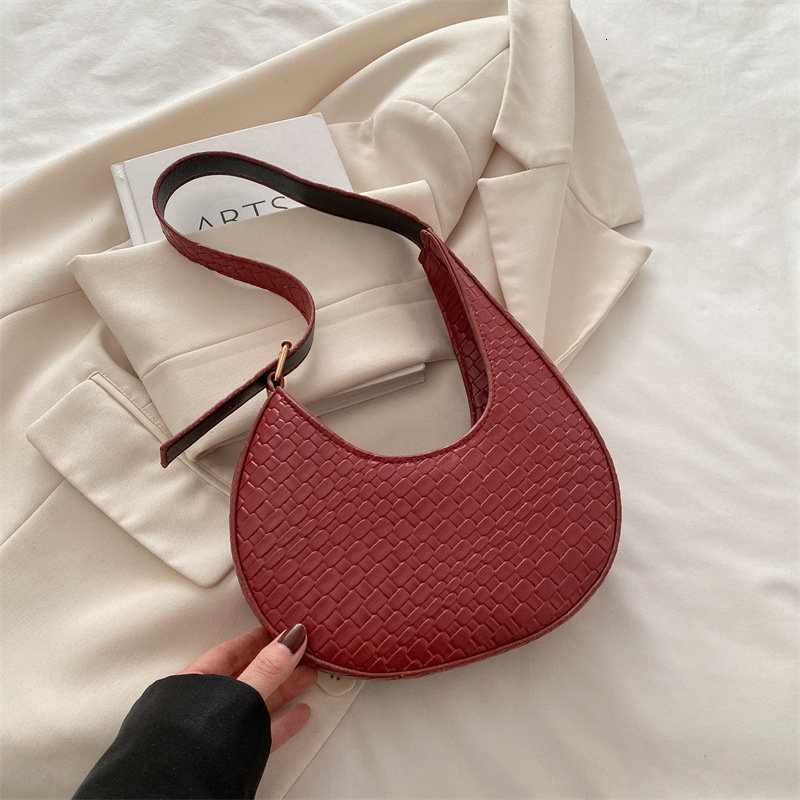 Elegant Simple New Free Luxury Bag Delivery Designer Bag Woven Pattern Handbag For Women In 2025 Versatile Stylish Crescent Bag Fashionable And Popula