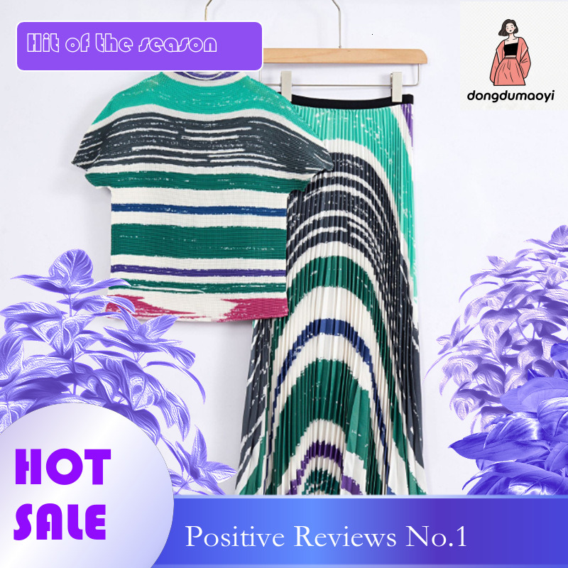 dongdumaoyi Summer pleated chiffon printed small shirt 2025 new women's fashion short sleeved top western-style set
