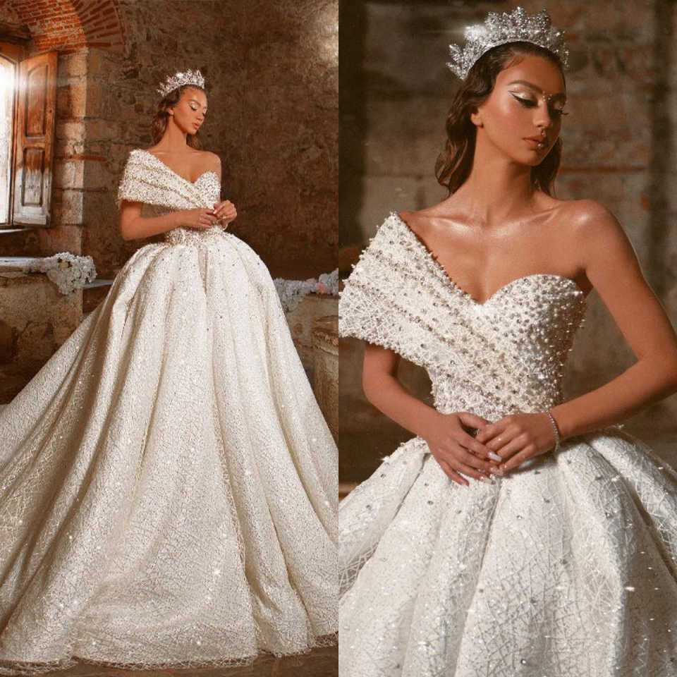 Gorgeous Wedding Dress For Women One Shoulder Sleeveless Bridal Gown Pearls Sequins Sweep Train Dresses Custom Made vestidos de novia
