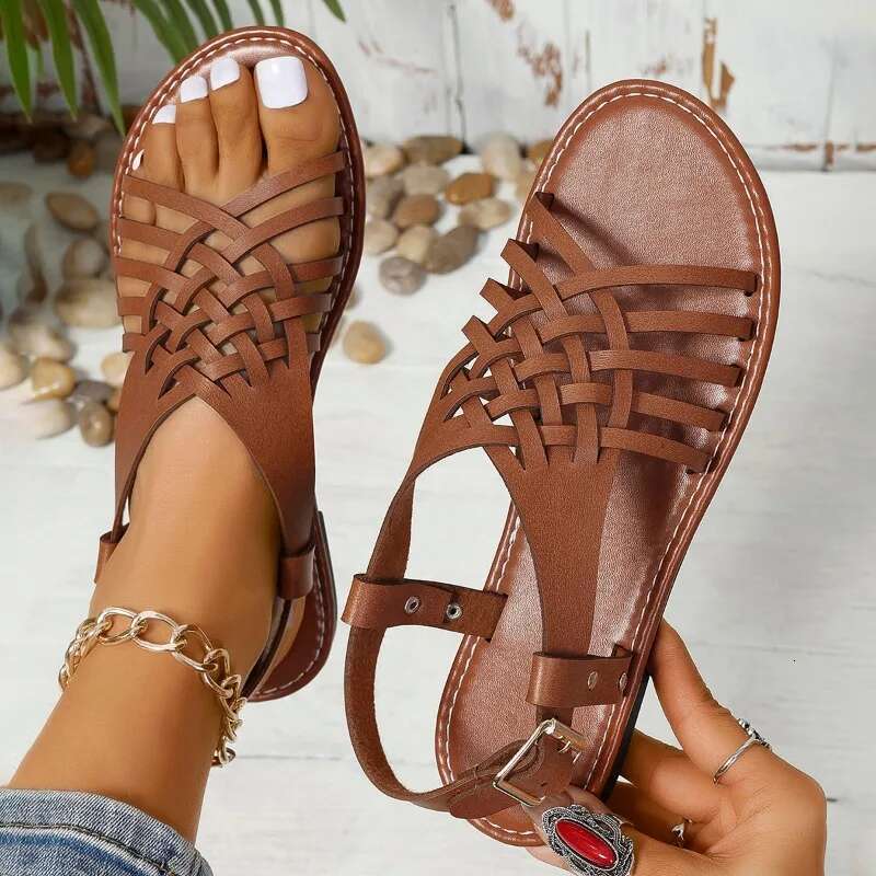 Trendy Cross Summer New Casual Solid Color Flat Bottom Anti Slip Beach Sandals Women Designers