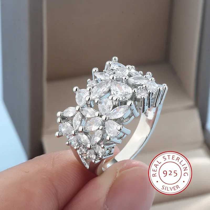 925 Silver Petal Rotating Ladies Ring Natural Zircon Rose Gold Ladies Wedding Bridal Luxury Fashion Jewelry Rings for WomenXJ250514