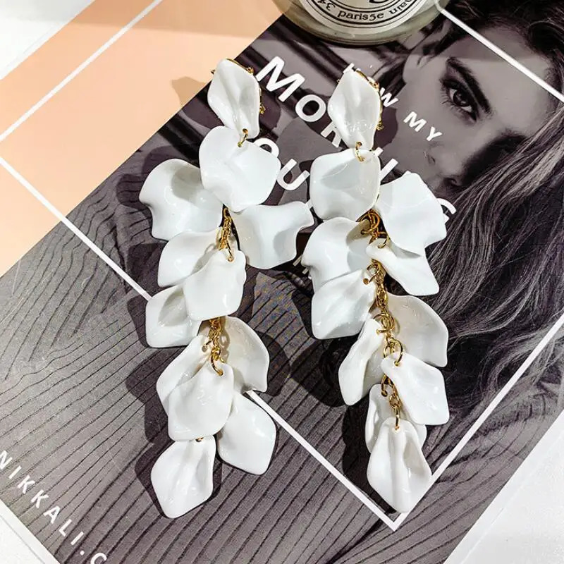 XIYANIKE Long Tassel Rose Flower Petals Dangle Earrings Women Fashion Exaggerated Pearl Zircon Drop Earrings Jewelry 250513