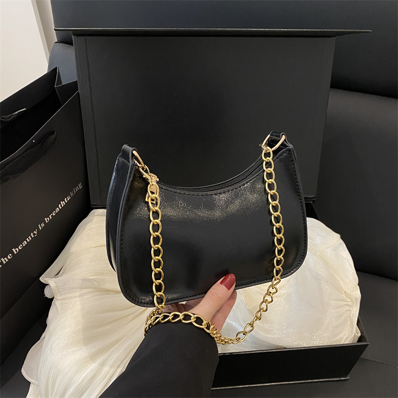 Fashion Feminine Temperament Highend Feeling New Westernstyle Chain Armpit Shoulder Crossbody New Luxury Bag Free Delivery Designer Bag Bag Fashionabl
