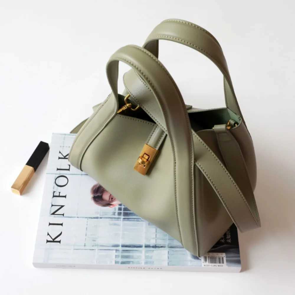 Solid Large Capacity Exposure Off Elegant Purses Dermis Simple Literary Bow Wen Totes Minority Advanced Shoder Bag Fem Z250514