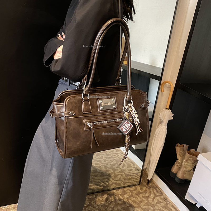 Business Women's Shoulder Bag Free Shipping Designer Bag New High-quality Fashion Handbag Large Capacity Work Travel Commuting Crossbody Bag Brie