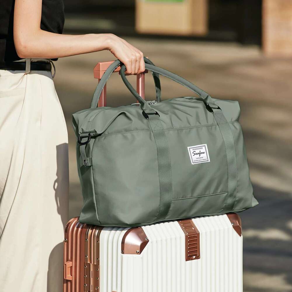 Travel Duffel Shoulder Weekender Overnight For Women,Travel Tote Sports Gym Bag With Wet Pocket