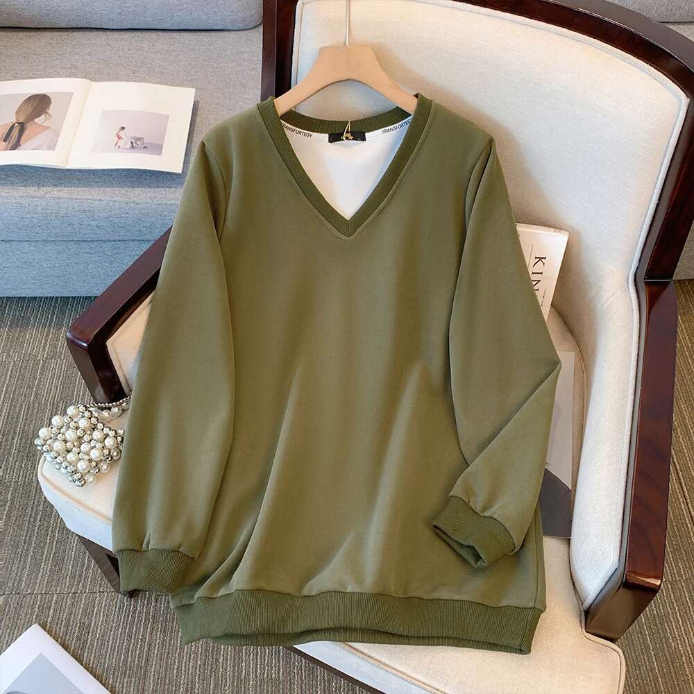 Plus-size ladies fall winter leisure commute loose comfortable hoodie with red and black V-neck long-sleeved top large