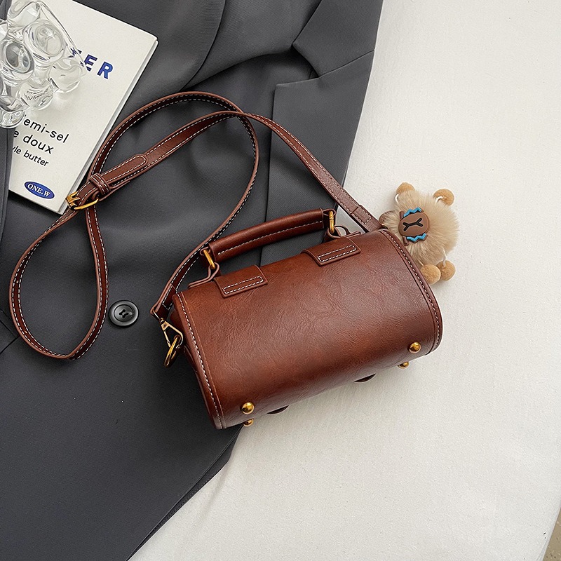 Niche Vintage-Inspired Ladies' Crossbody Purse - Stylish Travel Companion