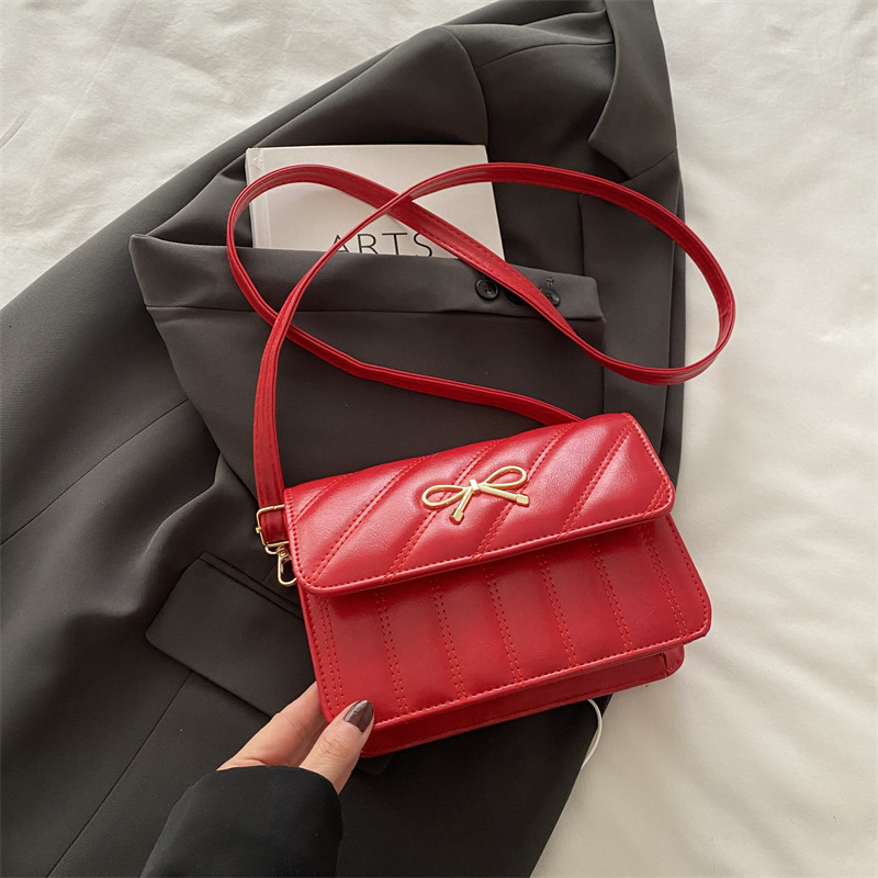 Simple Small Square 2025 New Fashionable Bow Women's New Free Delivery Designer Luxury Bag Bag Versatile Shoulder High End Diamond Grid Pattern C