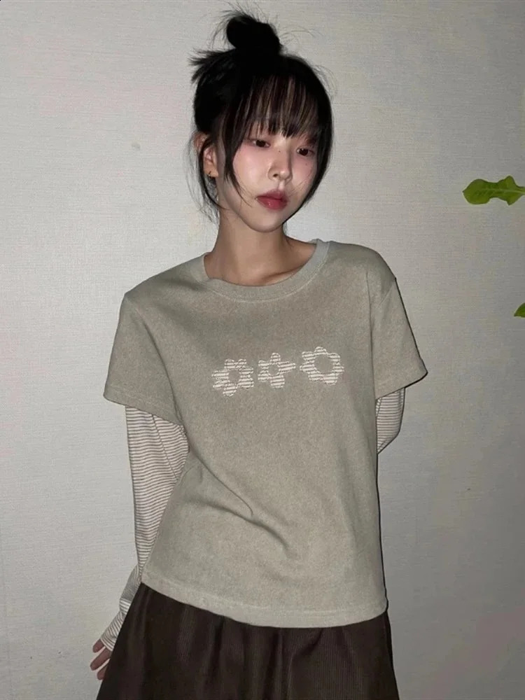 twopiece n womens colorful striped Y2k shirt flower vest fashionable street round neck long sleeved Tshirt 250506