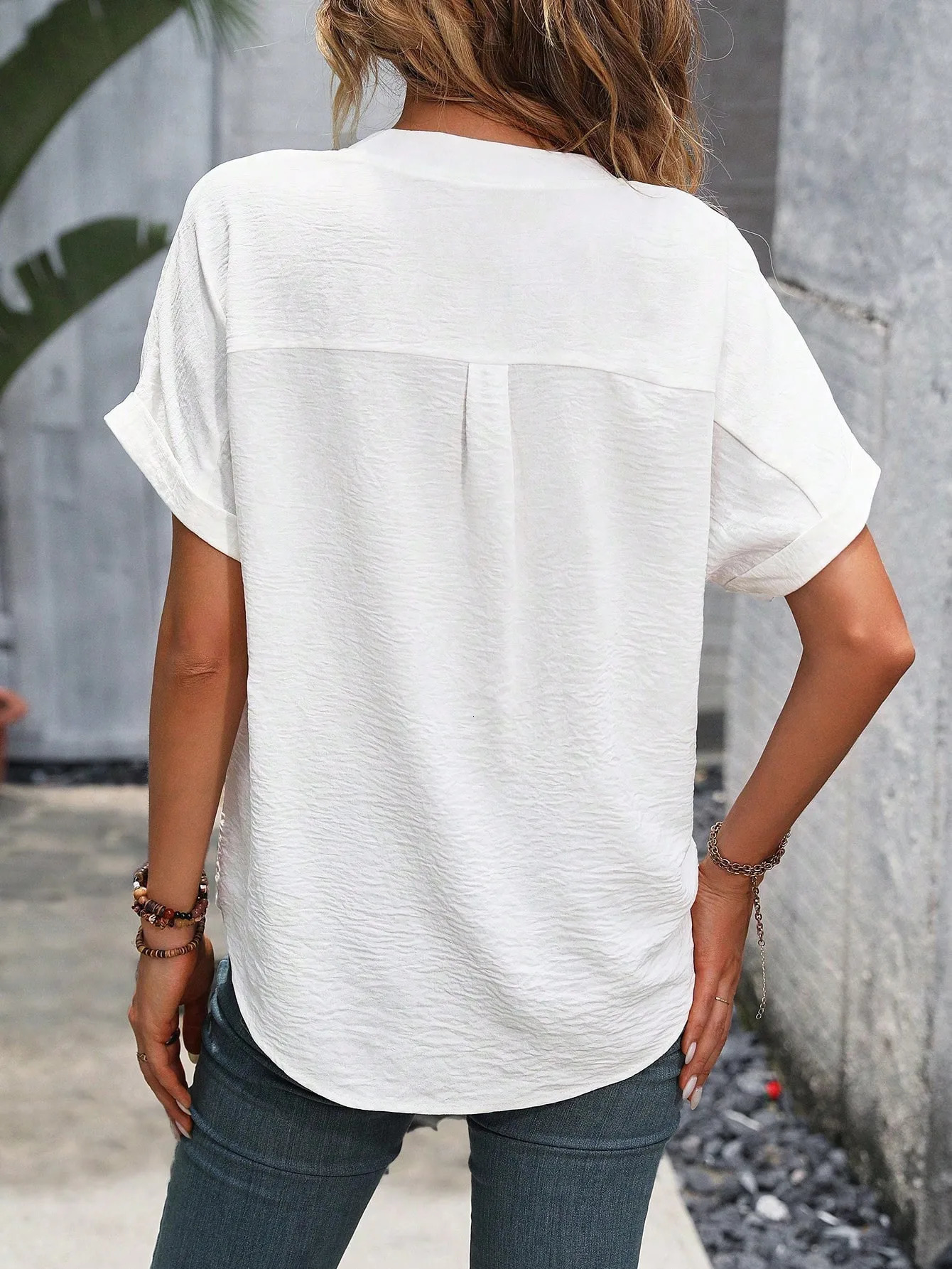 Elegant and stylish womens shirt notched crewneck buttondown short sleeve casual for women 250514