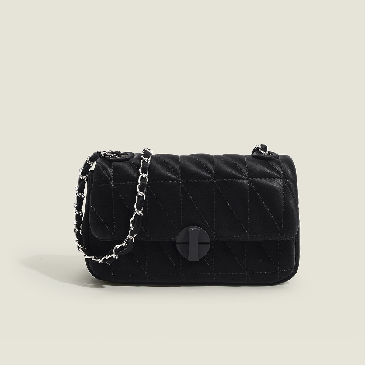 New handbag High end handbag 2025 New perfume chain Xiaofang designer Senior retro fashion multi-function women's messenger bag armpit bag