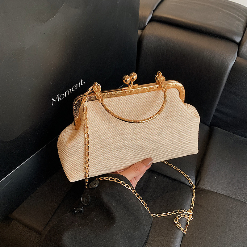 Ladies' Temperament Is Simple Fashionable Pure Color Gentle Buckle New Free Delivery Designer Bag Small Luxury Bag Bag Women's 2025 Spring C