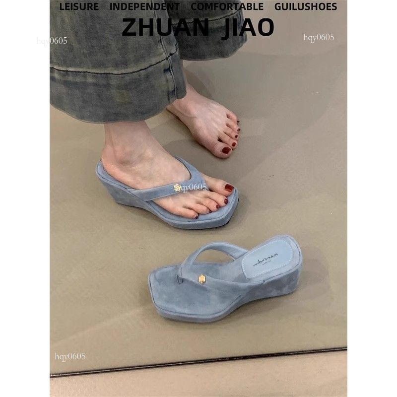 Top brand, high-quality, all new designer shoes, short, high, thick soled flip flops for women's outdoor wear, slanted sandals, French high heels