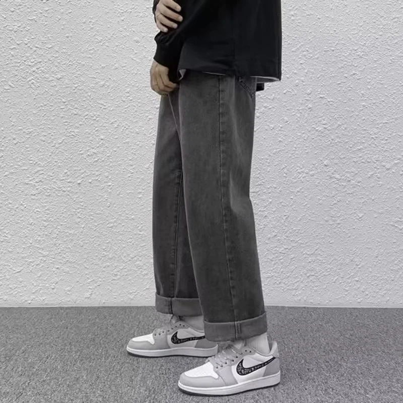 2025 Men Baggy Casual Jeans Male High Street Straight Leg Denim Pants American Classic Retro Summer Casual Long Trousers 250513