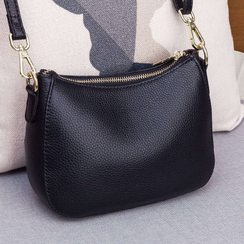 crossbody 2025 Mom's genuine small Women's versatile soft leather shoulder Fashion mini saddle bag
