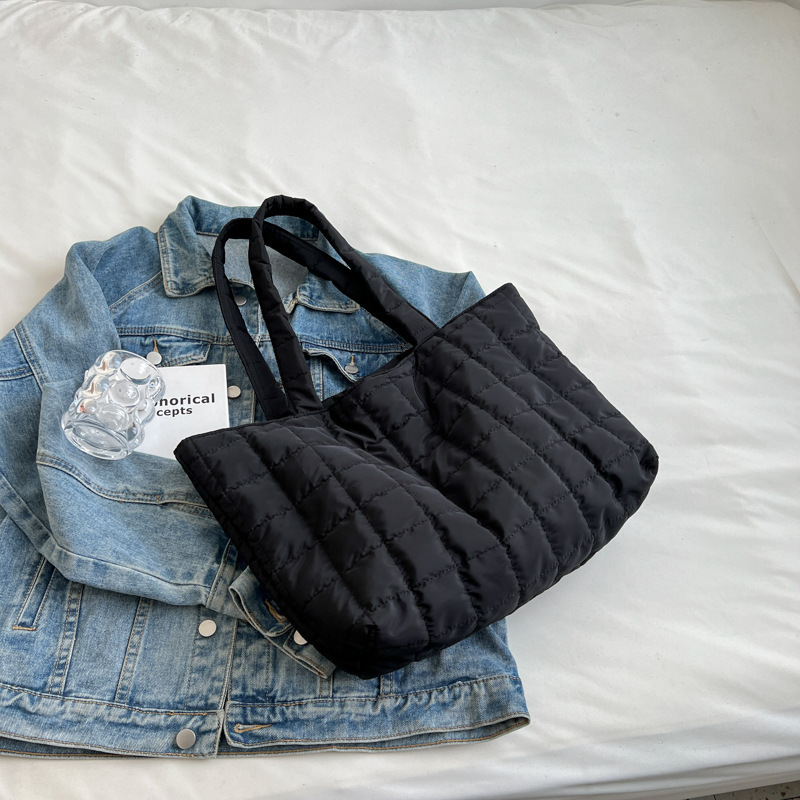 Free Delivery Designer Bag Casual Large Capacity For Women 2025 Korean Underarm Fashionable And Minimalist Single Shoulder Crossbody Tote Bag Luxury B