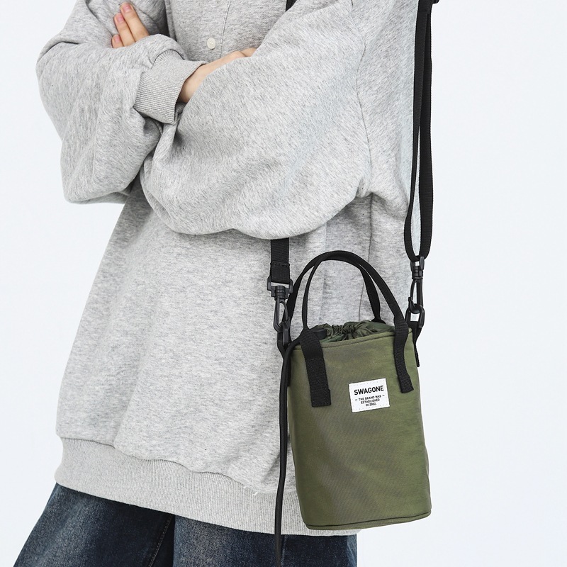 Crossbody bag for men, niche design, bucket workwear, functional style, mobile phone women's sports single shoulder bag, trendy brand