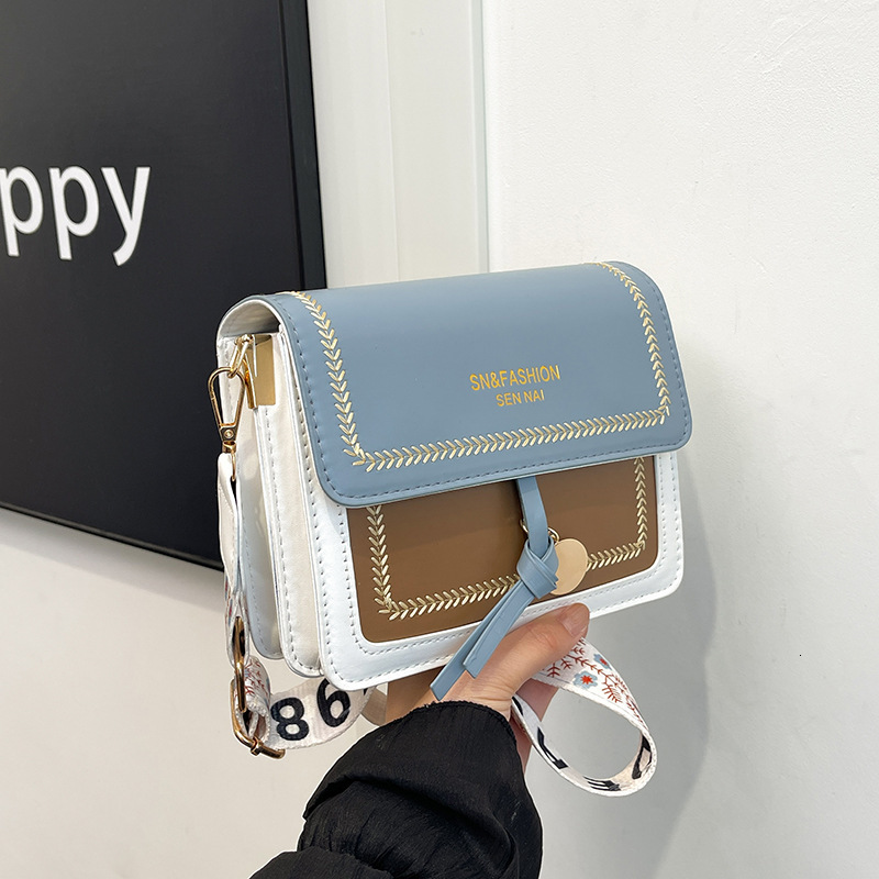 Free Delivery Designer Bag 2025 Wide Strap Simple And Fashionable New Texture Women's Stylish Single Shoulder Multi Compartment Small Fresh Cross