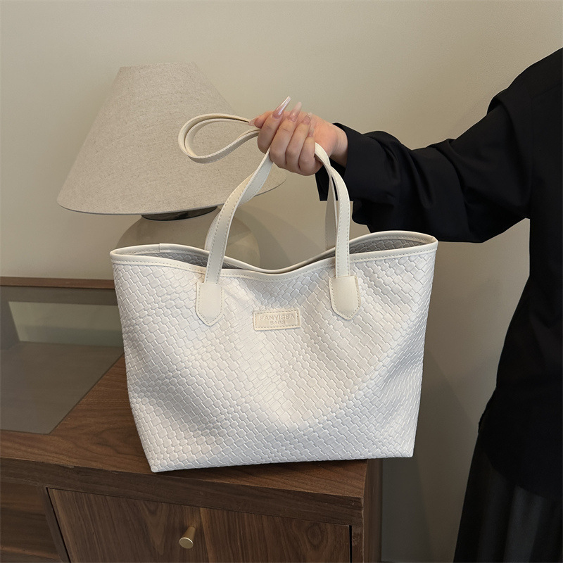 Korean Version Simple Large Capacity For Women 2025 Luxury Bag New New Free Delivery Designer Bag Handheld Commuting Tote Bag Summer Fashion Casual Sh