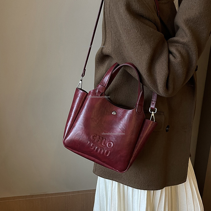 2025 Free Shipping Designer Bag High Quality Women's Texture Handbag Summer New Multi Functional Crossbody Bag Shopping Shoulder Bag Makeup Bag