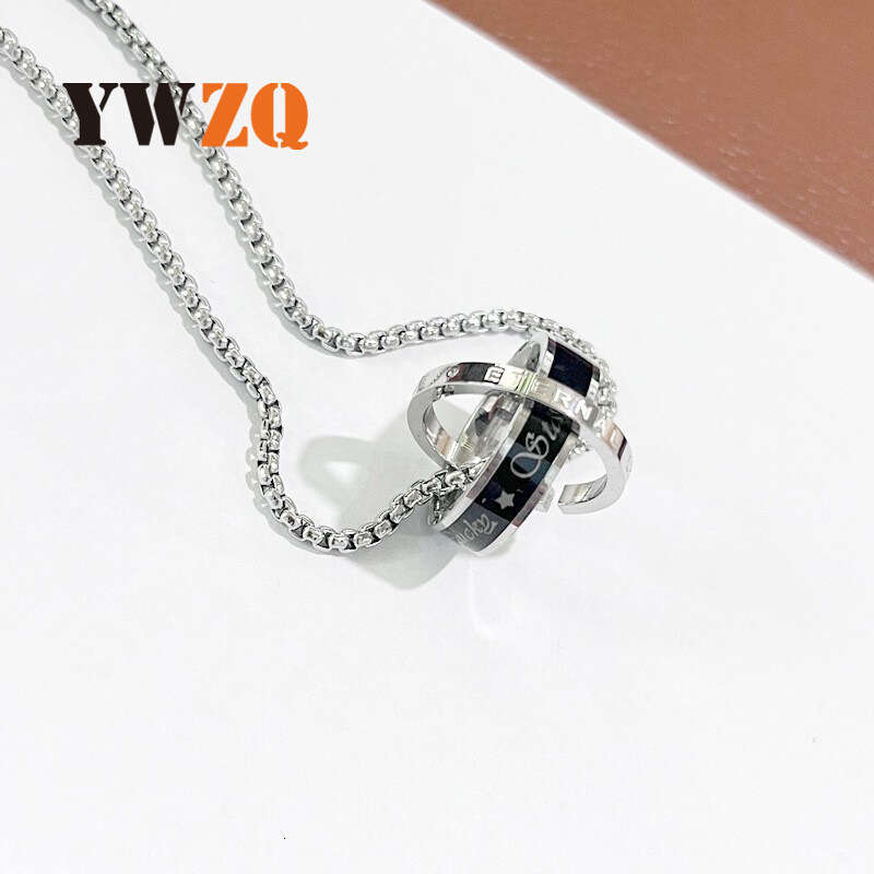 Hot selling men's titanium necklaces, fashionable and personalized, interlocking double rings, dripping oil inlaid with dias, sweater chains, sta