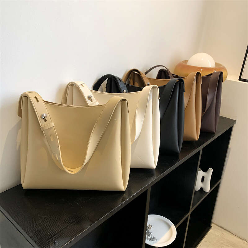 Two piece set mother fashion 2025 soft leather single shoulder bag large capacity handbag women's temperament versatile new trend ins