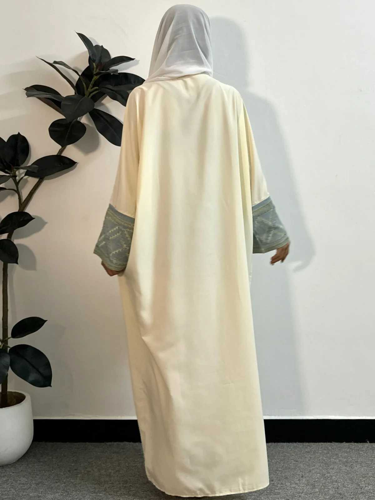 Embroidery Prayer Dress Muslim Kaftans Long Slve Loose Maxi Length Ramadan Dresses Islamic Clothing Women Abaya Muslim Jilbabs X250514