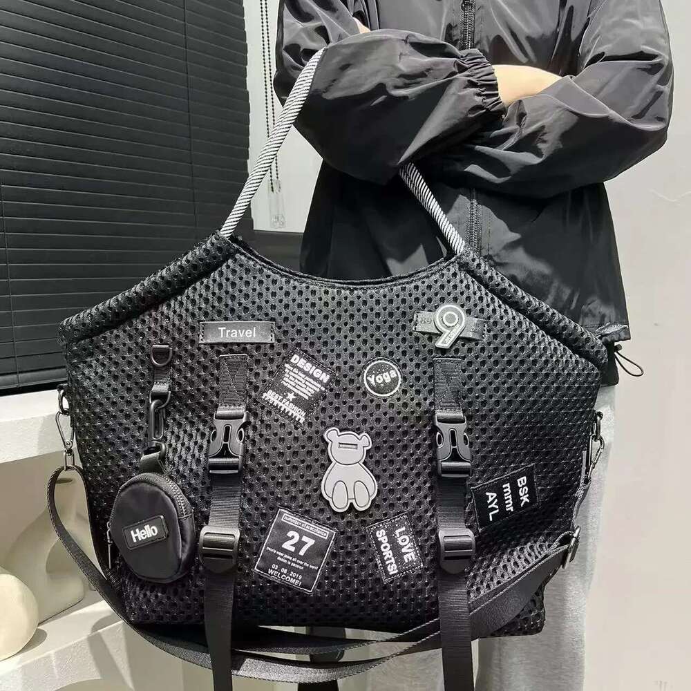 Ladies' fashionable cloth nylon mesh travel shoulder bag with large capacity, lightweight and multi lock casual handbag
