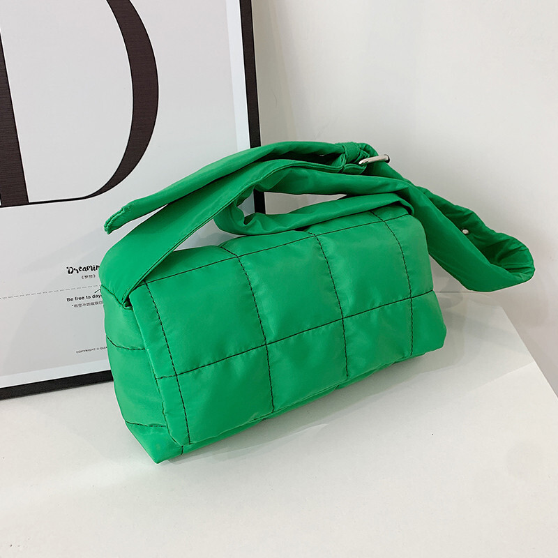 Free Delivery Designer Bag 2025 Instagram Fashion Trend Net Red Solid Sponge Pillow Nylon One Shoulder Crossbody Space Cotton Bag Luxury Bag