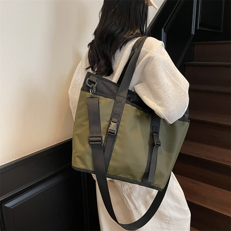 Large Capacity Commuter Women 2025 New Fashionable Versatile Handbag for Male Students Computer Single Shoulder Crossbody Bag