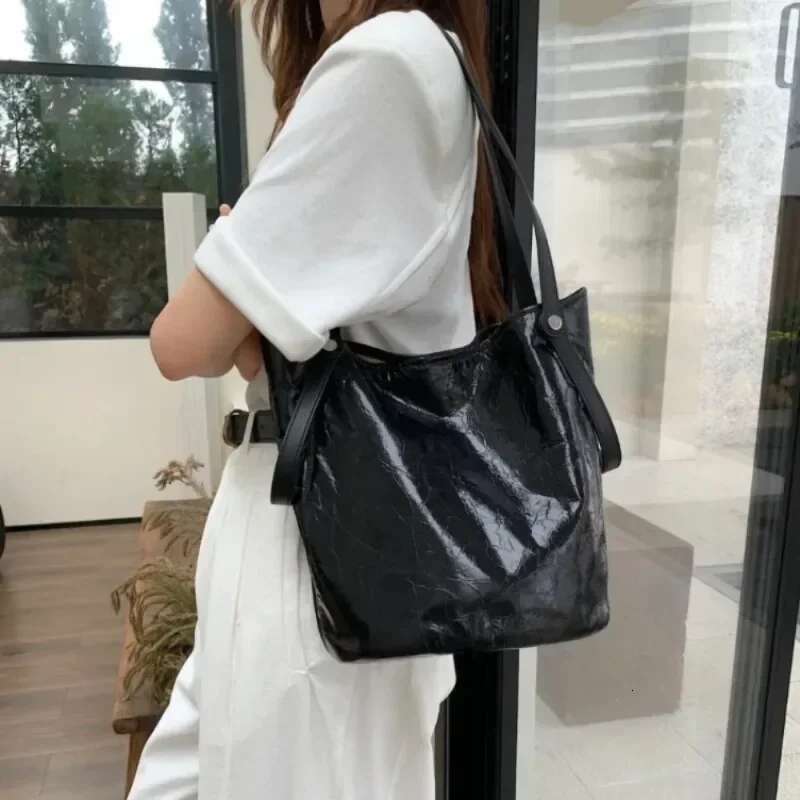 Shopper Bucket Tote Bag Large Capacity Bolsas Mujer Underarm Shoulder Bags For Women 2025 New Sac Femme Practical Bolsos