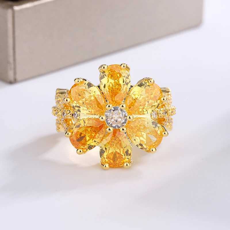 Exquisite Colorful Zircon 925 Silver Ring Women for Ring Fashion Pink Flowers Womens Engagement Ring Party Jewelry PeachXJ250514