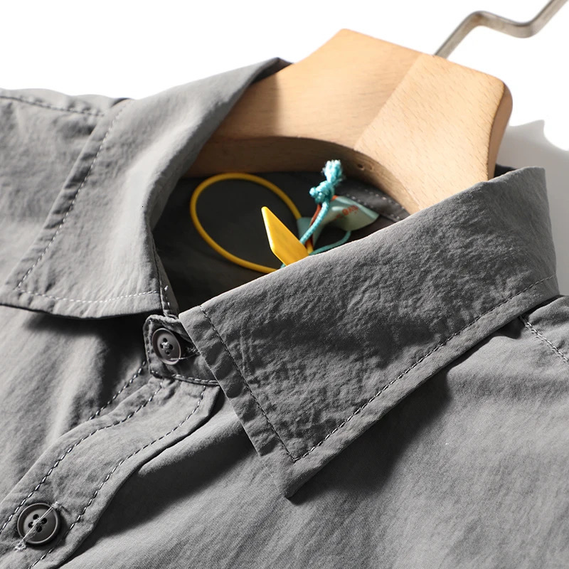 Mens Clothing Japanese Simple Cargo Pocket Short Sleeve Shirt Fashion Business Summer Relaxed Casual Solid Color 250506Z